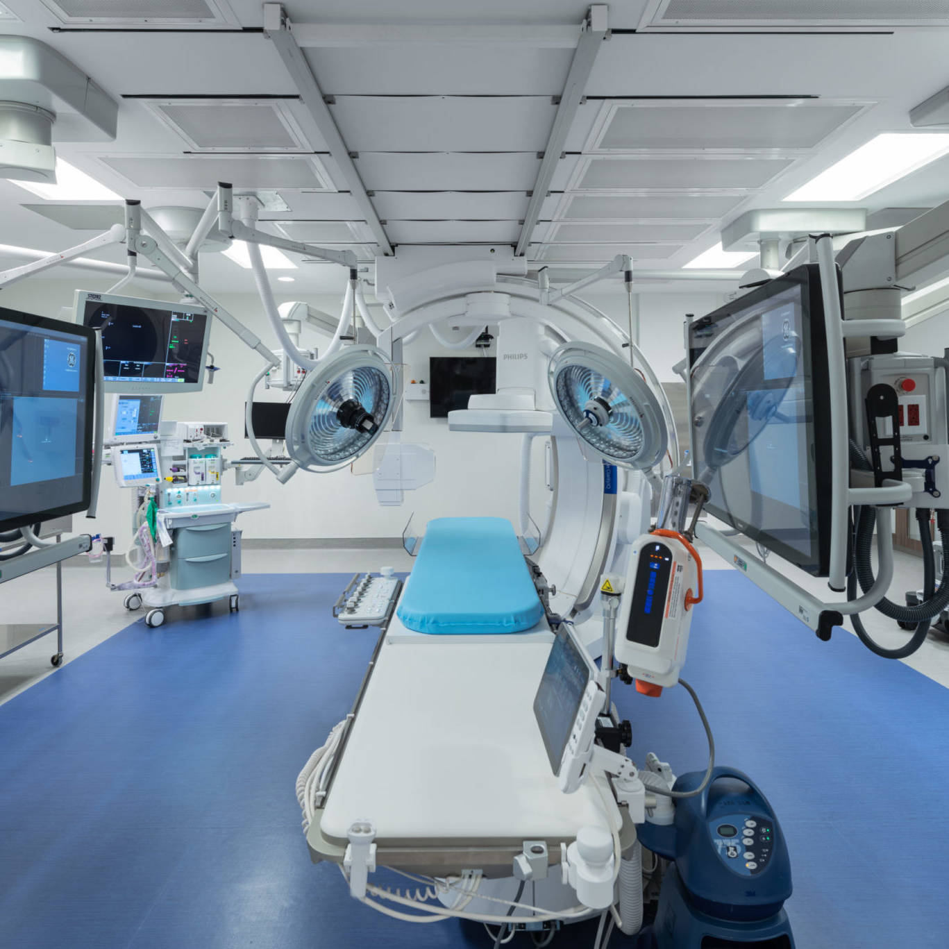 Emory University Hospital Midtown Hybrid Operating Room Frontal